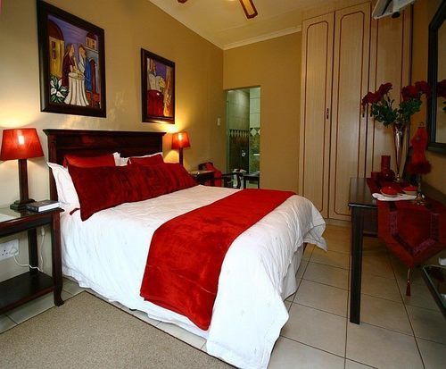 Home Guesthouse Rustenburg Bagian luar foto