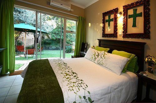 Home Guesthouse Rustenburg Bagian luar foto