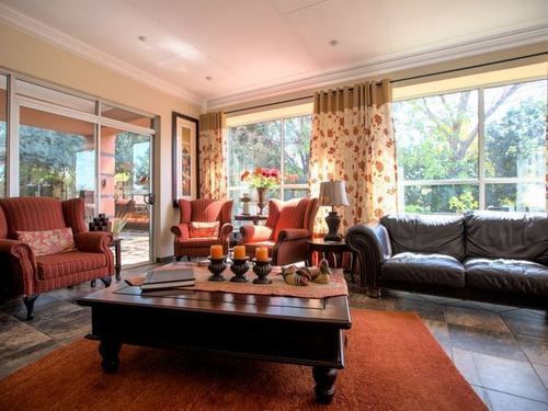 Home Guesthouse Rustenburg Bagian luar foto
